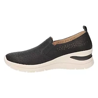 Nottingham Slip-Resistant Sneakers