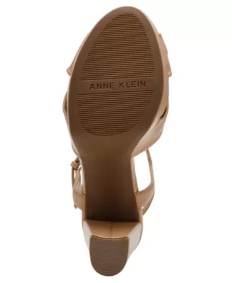 Velia Platform Sandal