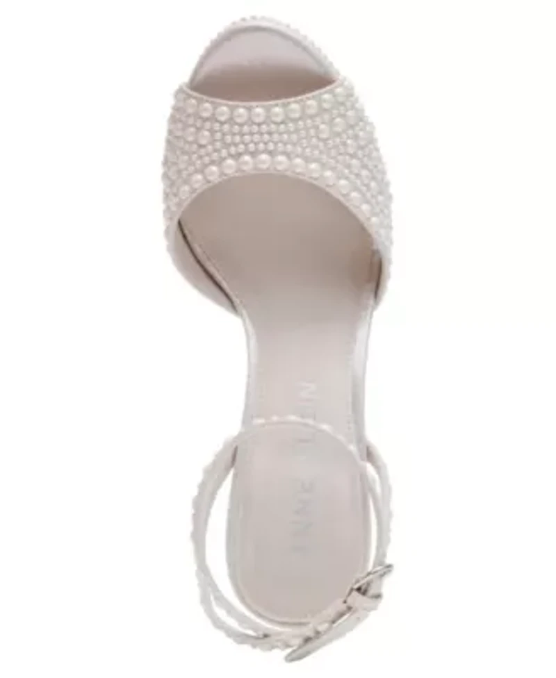 Vanna Pearl Platform Heel