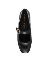 Mabel Mary Jane Flat