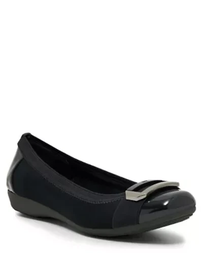 Uplift Buckle Flats