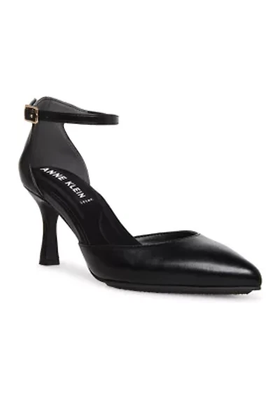 Riviera Pumps