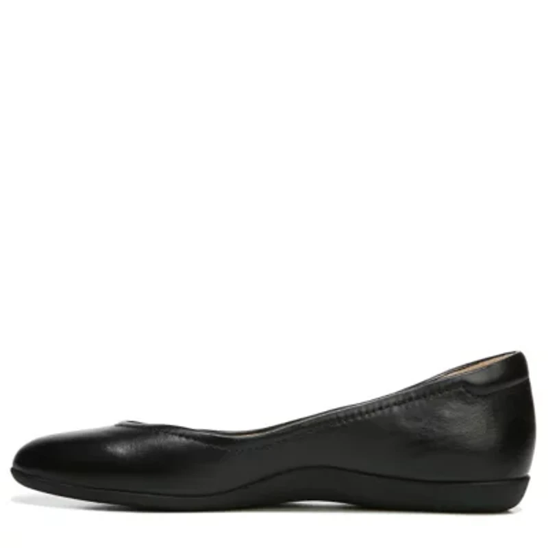 Vivienne Flat