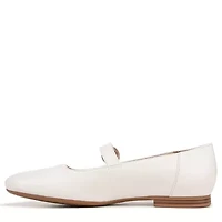 Kelly Mary Jane Flat