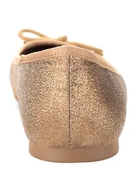 Larissa Flats