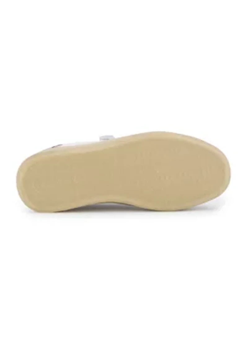Ease Sneakers