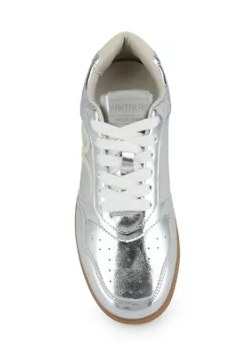Whiz Sneakers