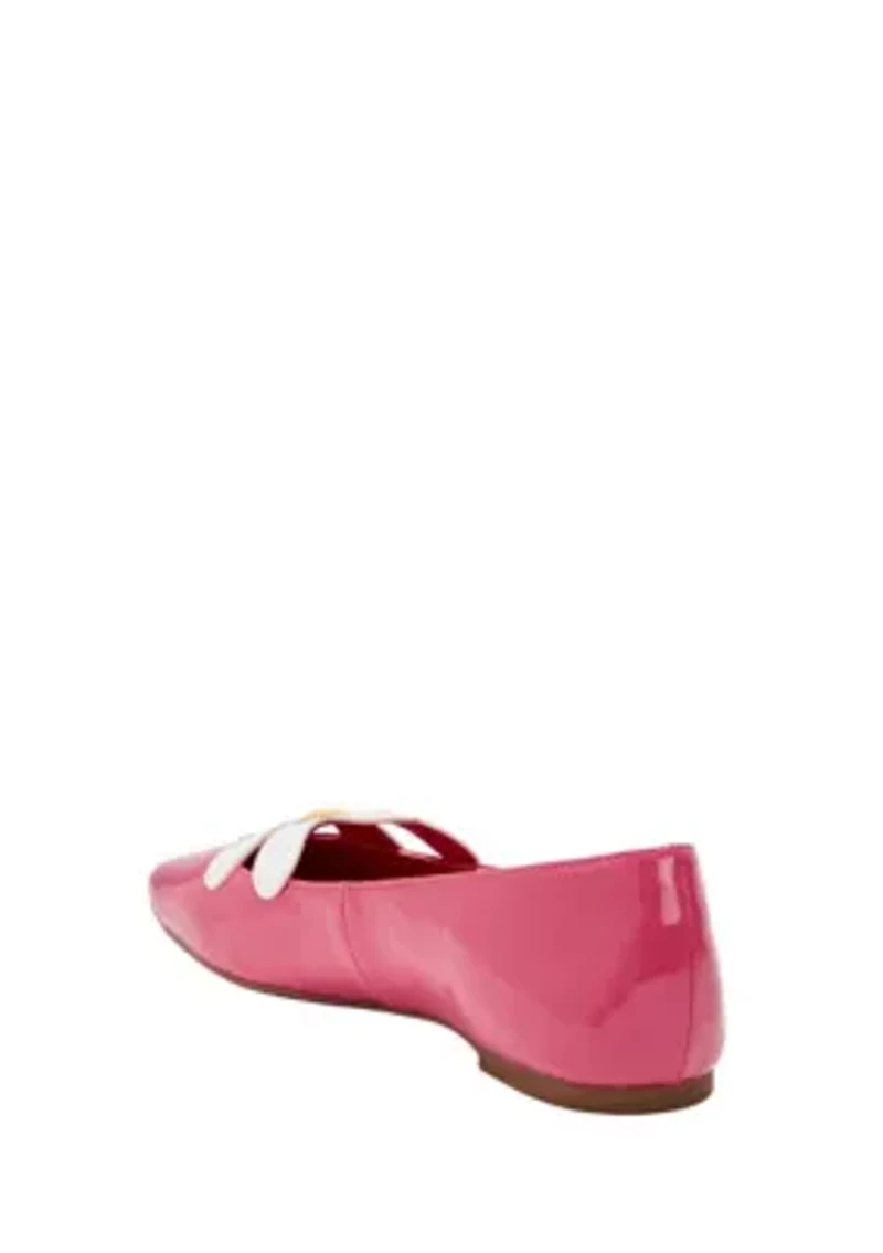 The Evie Daisy Flat