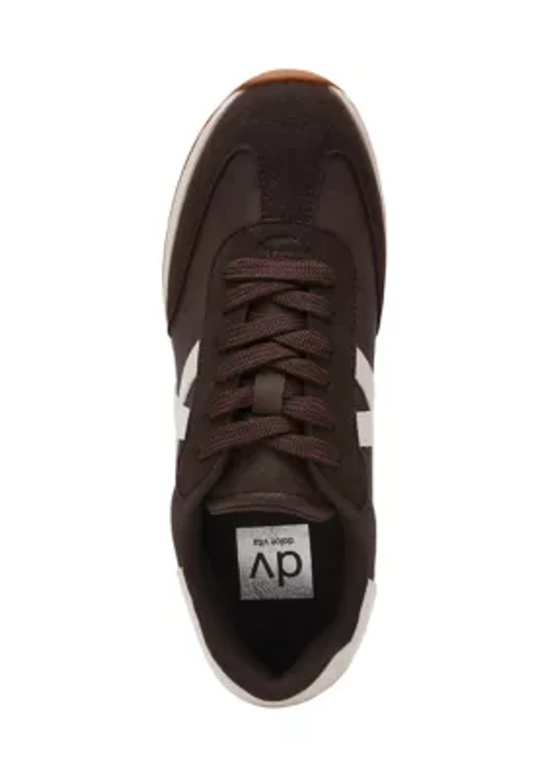 Joque Sneakers