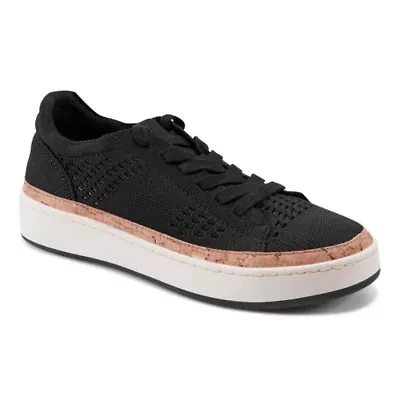 Knight Round Toe Lace-up Casual Sneakers