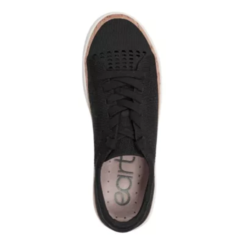 Knight Round Toe Lace-up Casual Sneakers