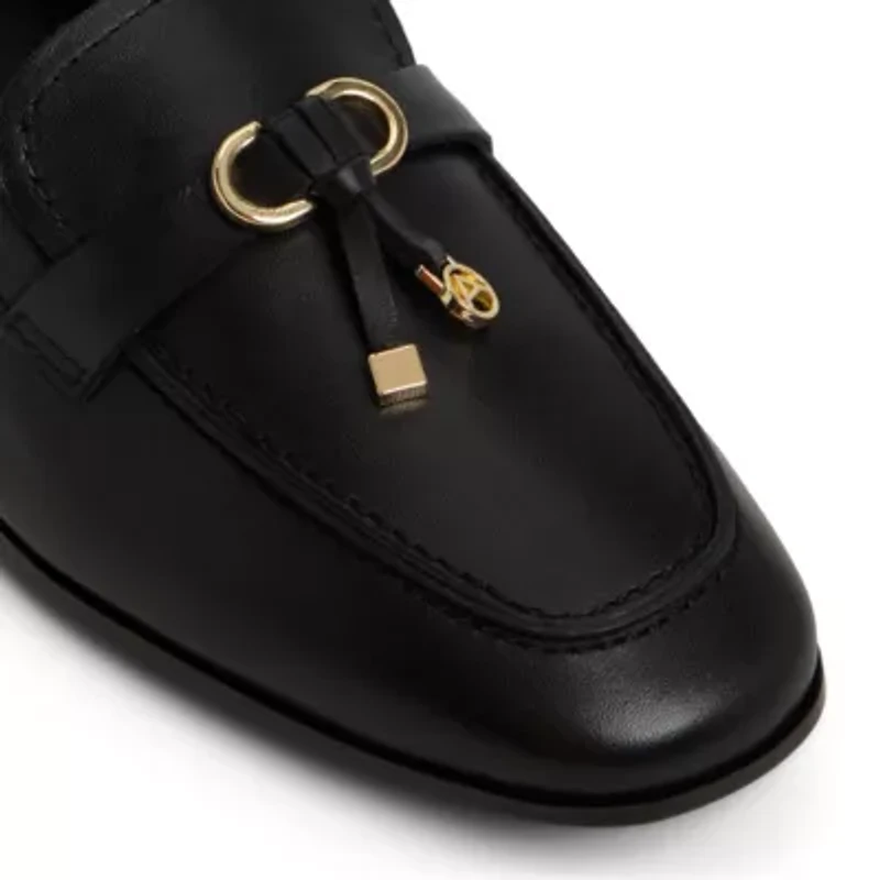 Ybilide Loafers
