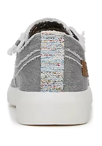 Beachside Invisible Lace up Sneakers