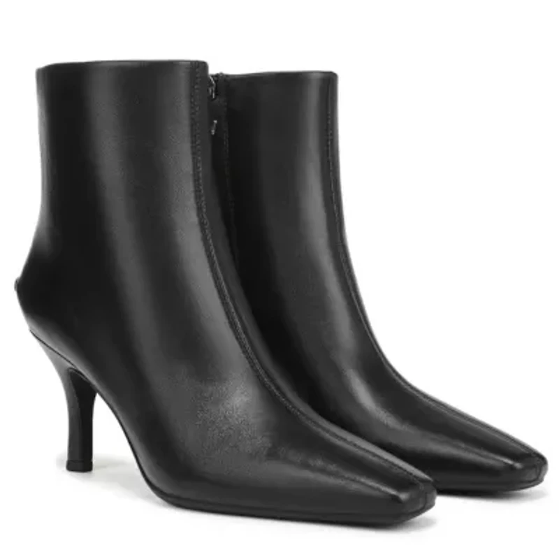 Laura Kitten Heel Booties