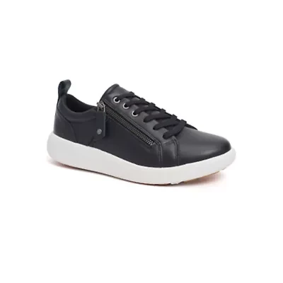 Talia Sneakers
