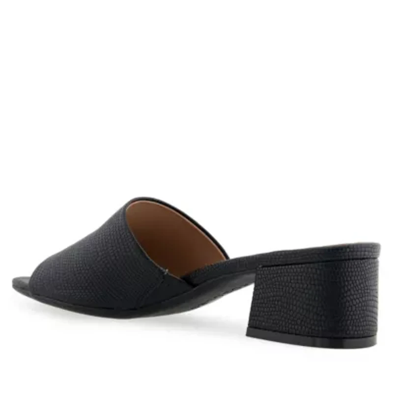 Como Slide Sandals