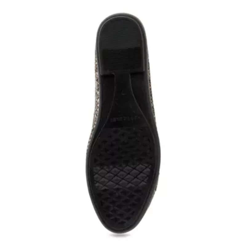 Bentley Buckle Flat