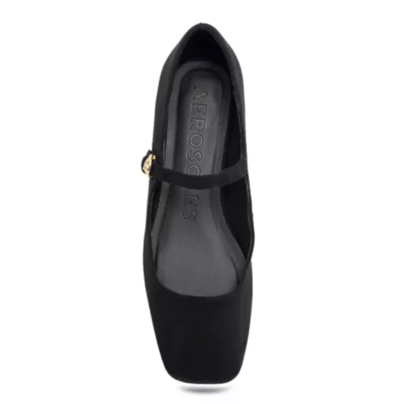 Isannah Maryjane Heel