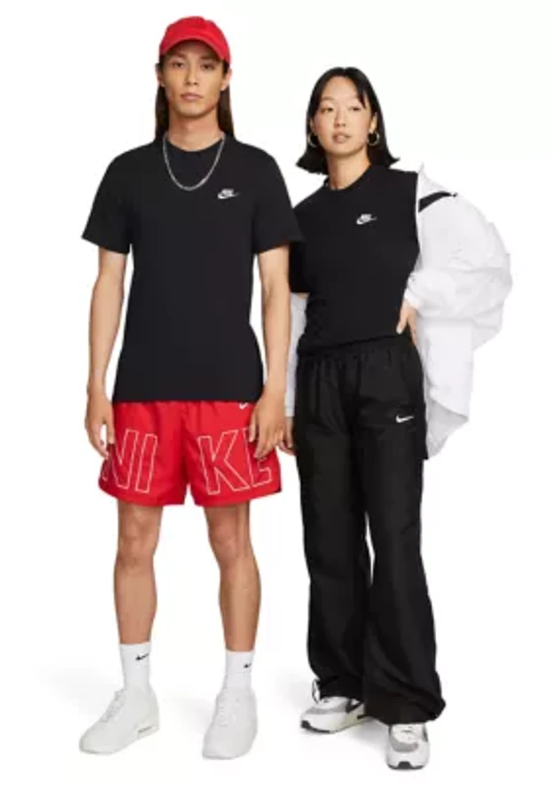 Sportswear Club Unisex T-Shirt