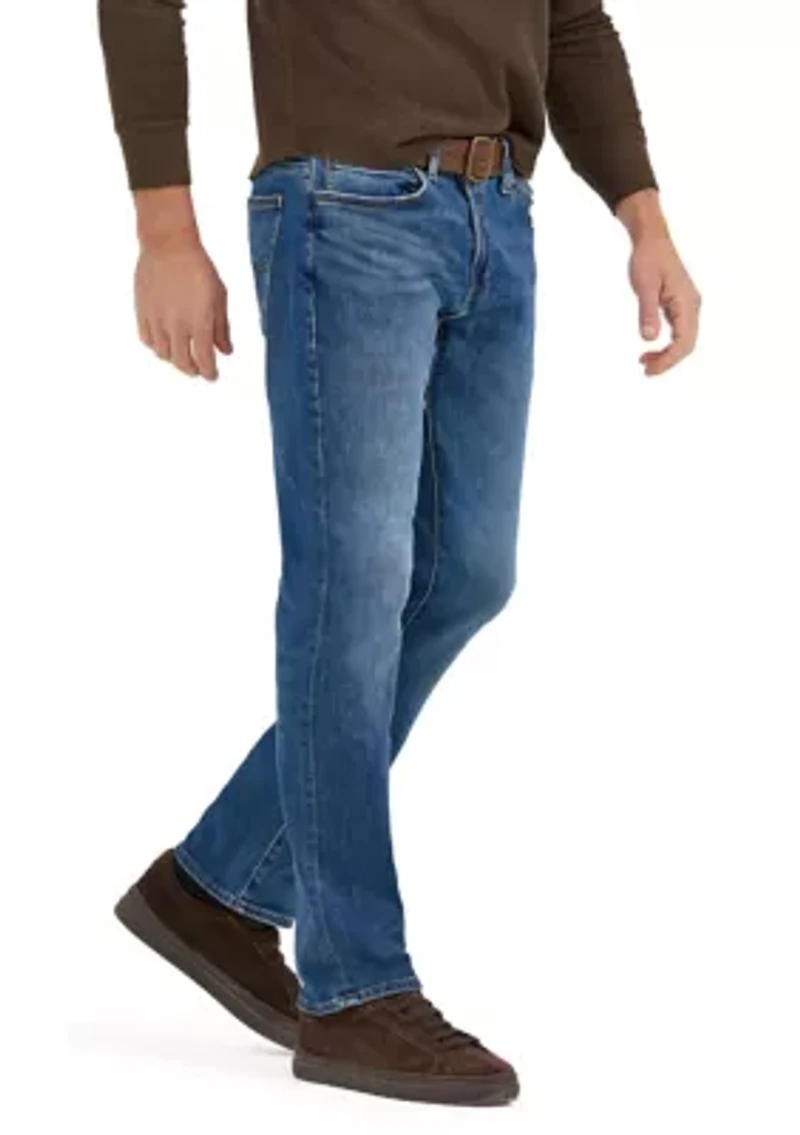 Extreme Motion Slim Straight Jeans