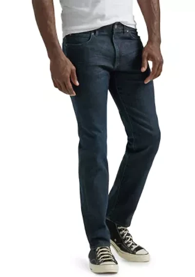 Men’s Extreme Motion Slim Straight Leg Jeans