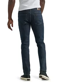 Men’s Extreme Motion Slim Straight Leg Jeans