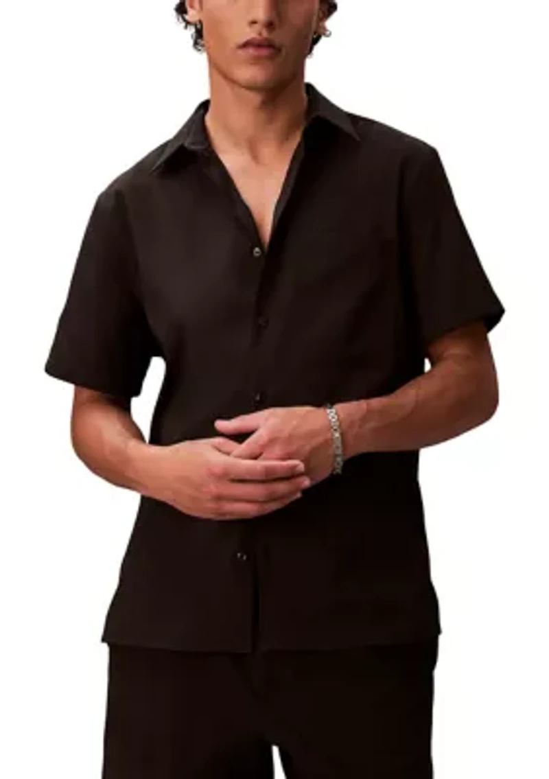 Men's Solid Seersucker Classic Button-Down Shirt