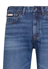 Men's Standard Straight-Fit Stretch Jeans