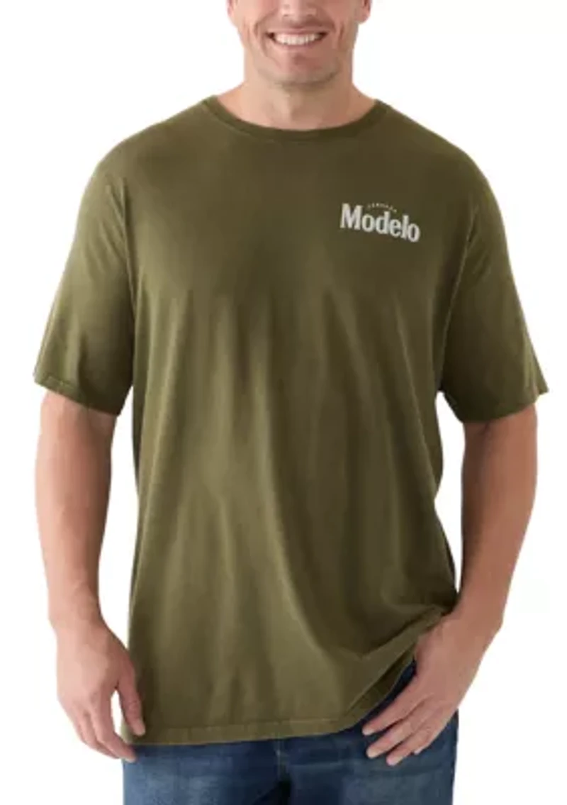 Big & Tall Short Sleeve Modelo Graphic T-Shirt