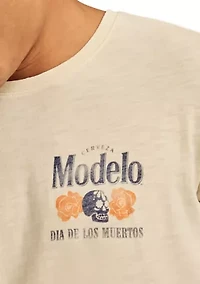 Modelo Raise One Graphic T-Shirt