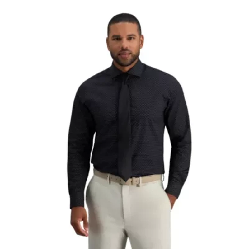 Haggar Men's Classic Fit Premium Comfort Spread Collar Dress Shirt