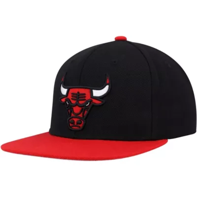NBA Black/Red Chicago Bulls Side Core 2.0 Snapback Hat