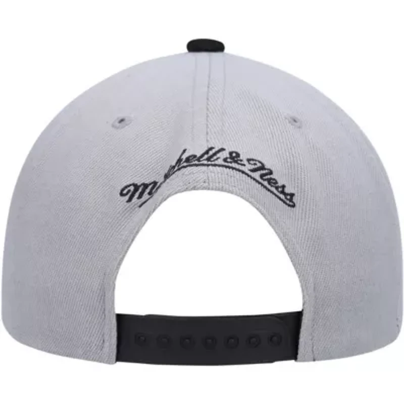 NBA Gray/Black San Antonio Spurs Side Core 2.0 Snapback Hat