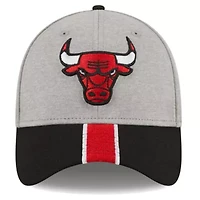 NBA Gray/Black Chicago Bulls Striped 39THIRTY Flex Hat