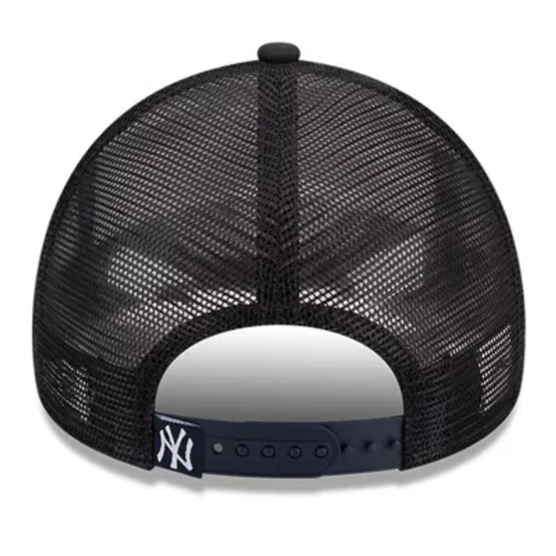 MLB White/Navy New York Yankees Stacked A-Frame Trucker 9FORTY Adjustable Hat