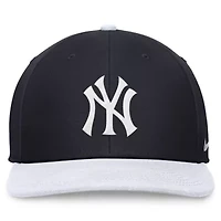 MLB Nike Navy/White New York Yankees Two-Tone Snapback Hat