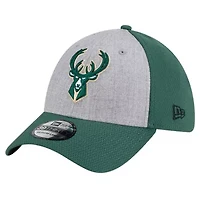 NBA Heather Gray/Hunter Milwaukee Bucks Two-Tone 39THIRTY Flex Hat