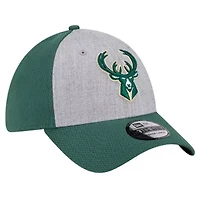 NBA Heather Gray/Hunter Milwaukee Bucks Two-Tone 39THIRTY Flex Hat