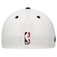NBA White/Black Chicago Bulls Throwback 2Tone 59FIFTY Fitted Hat