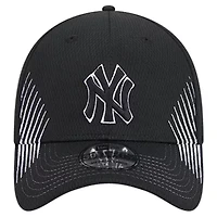 MLB New York Yankees Active Dash Mark 39THIRTY Flex Hat