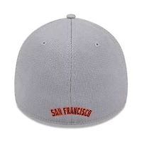 MLB San Francisco Giants Active Pivot 39THIRTY Flex Hat