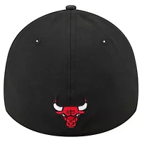 NBA Chicago Bulls Sport Night Visor Hit 39THIRTY Flex Hat