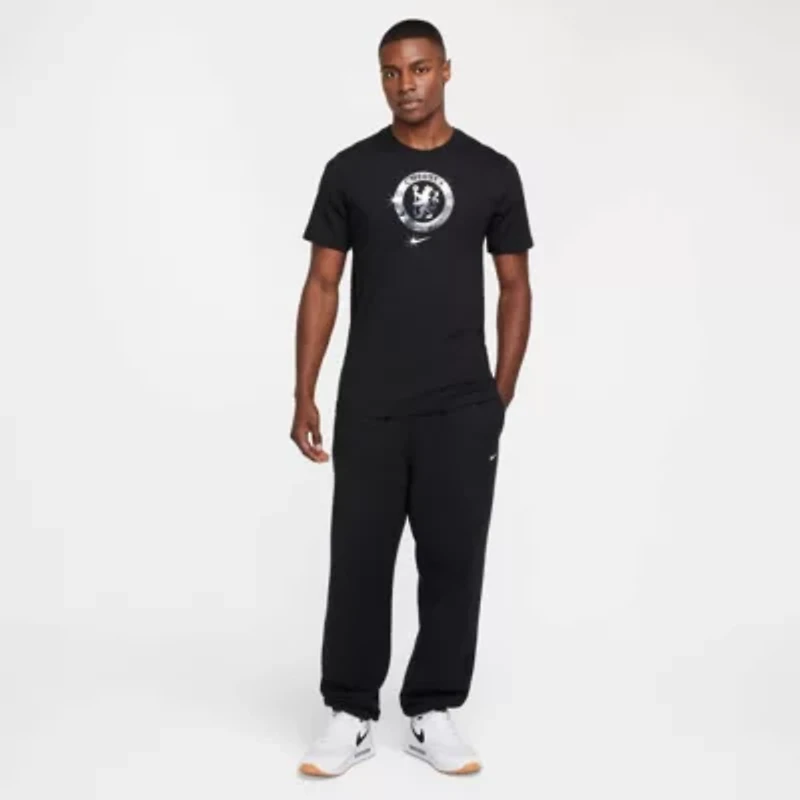 International Clubs Nike Chelsea Crest T-Shirt