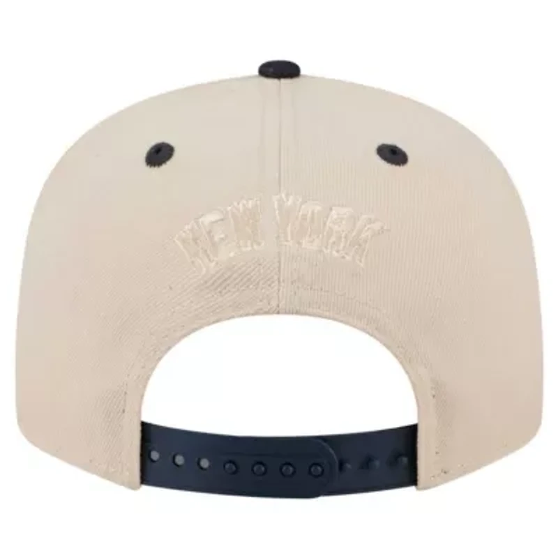 MLB Cream/Black New York Yankees Team Art 9FIFTY Snapback Hat