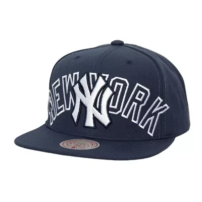MLB New York Yankees Full Frontal Snapback Hat