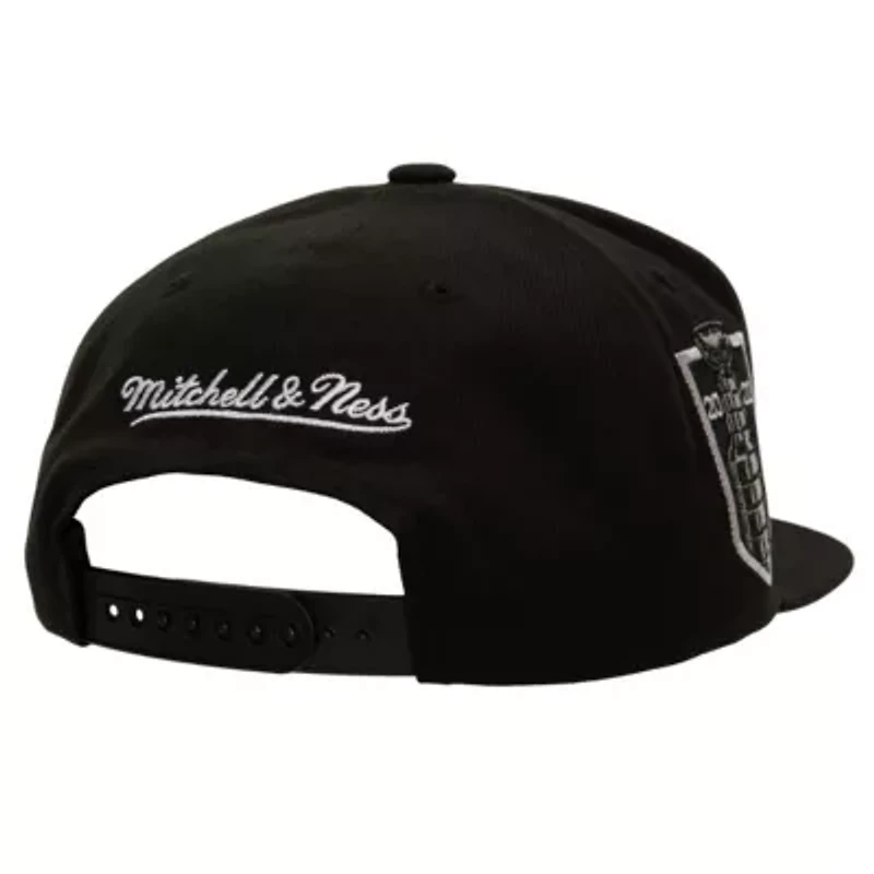 NHL Colorado Avalanche Core Top Spot Snapback Hat