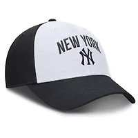MLB Nike White/Navy New York Yankees Club Performance Adjustable Hat