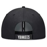 MLB Nike White/Navy New York Yankees Club Performance Adjustable Hat