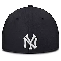 MLB Nike Gray/Navy New York Yankees Rise Swoosh Performance Flex Hat