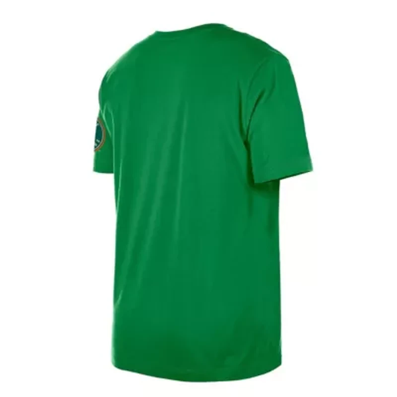 MLB Kelly Milwaukee Brewers St. Patrick's Day Shamrock Fill T-Shirt